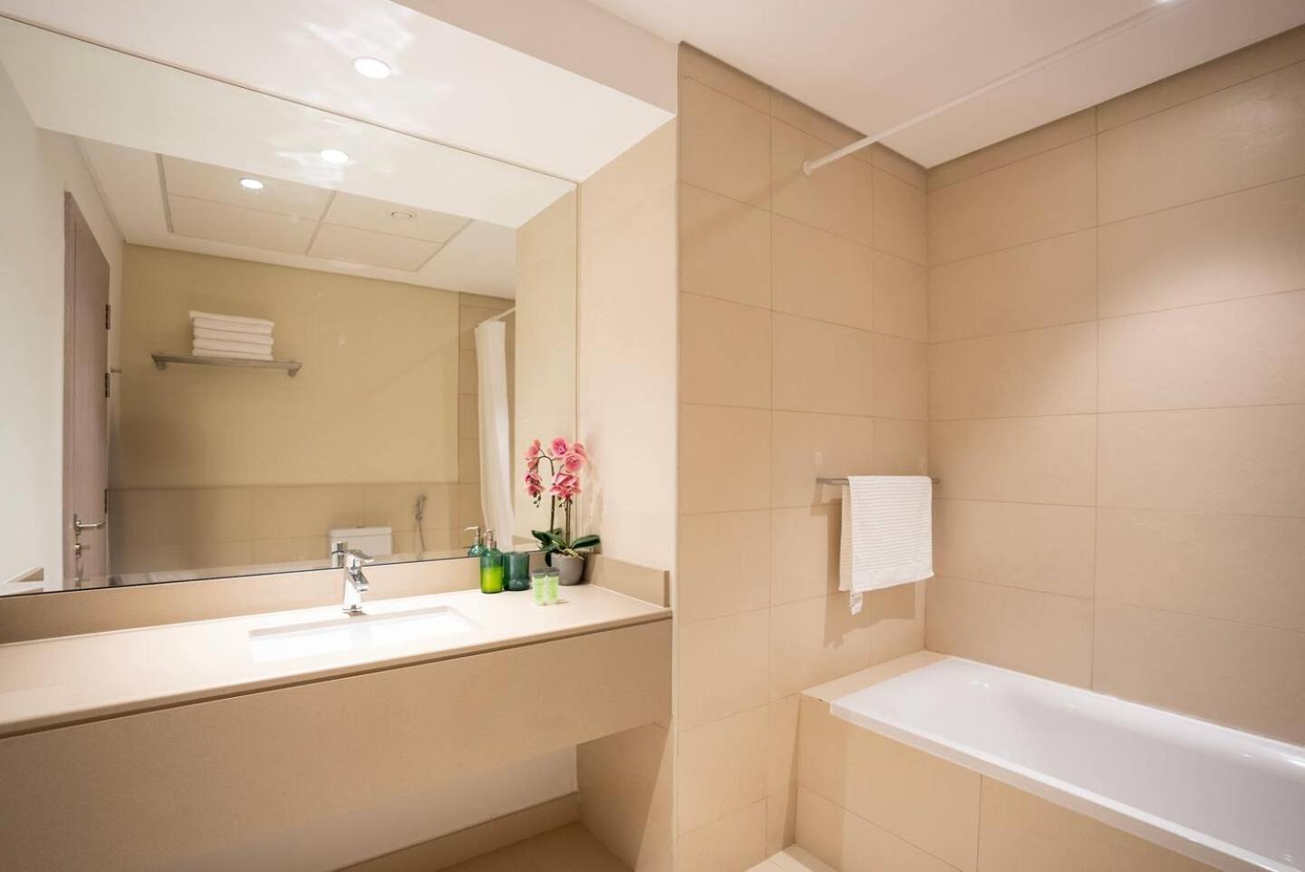 2br Spacious At Yas Island شقة *